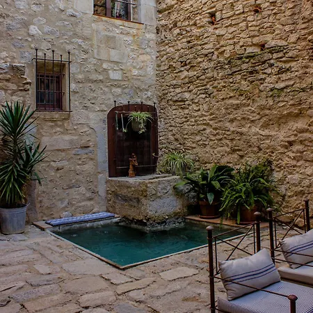 As Palau Dels Alemanys Boutique Monument Hotel apartamentowy Girona